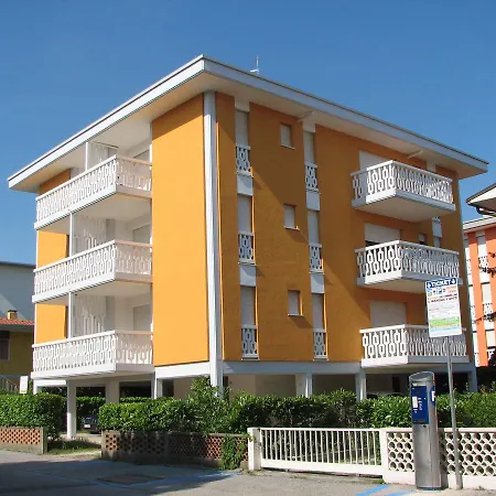 Polluce Apartman *